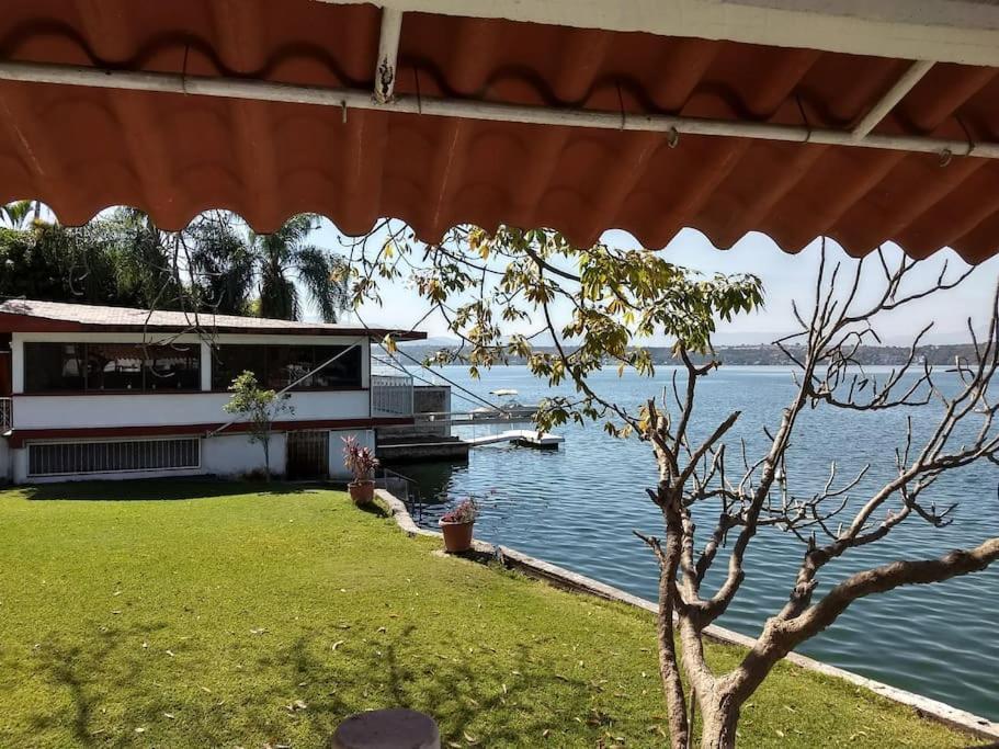 Habitacion Independiente A Pie Del Lago Con Ac Tequesquitengo Extérieur photo